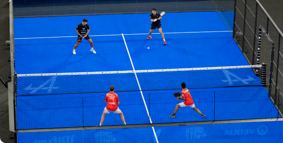 Bordeaux célèbre le Premier Padel à Arkéa Aréna : tournoi de padel, compétition sportive intense parrainée par Betclic, une journée inoubliable